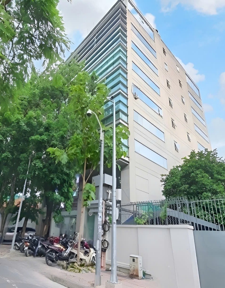 Bán tòa nhà văn phòng đường Nguyễn Gia Thiều